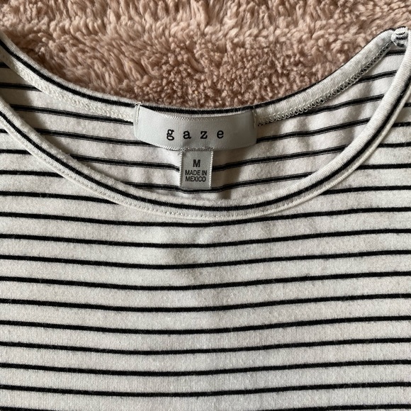 Gaze Peplum Tee - Picture 2 of 3